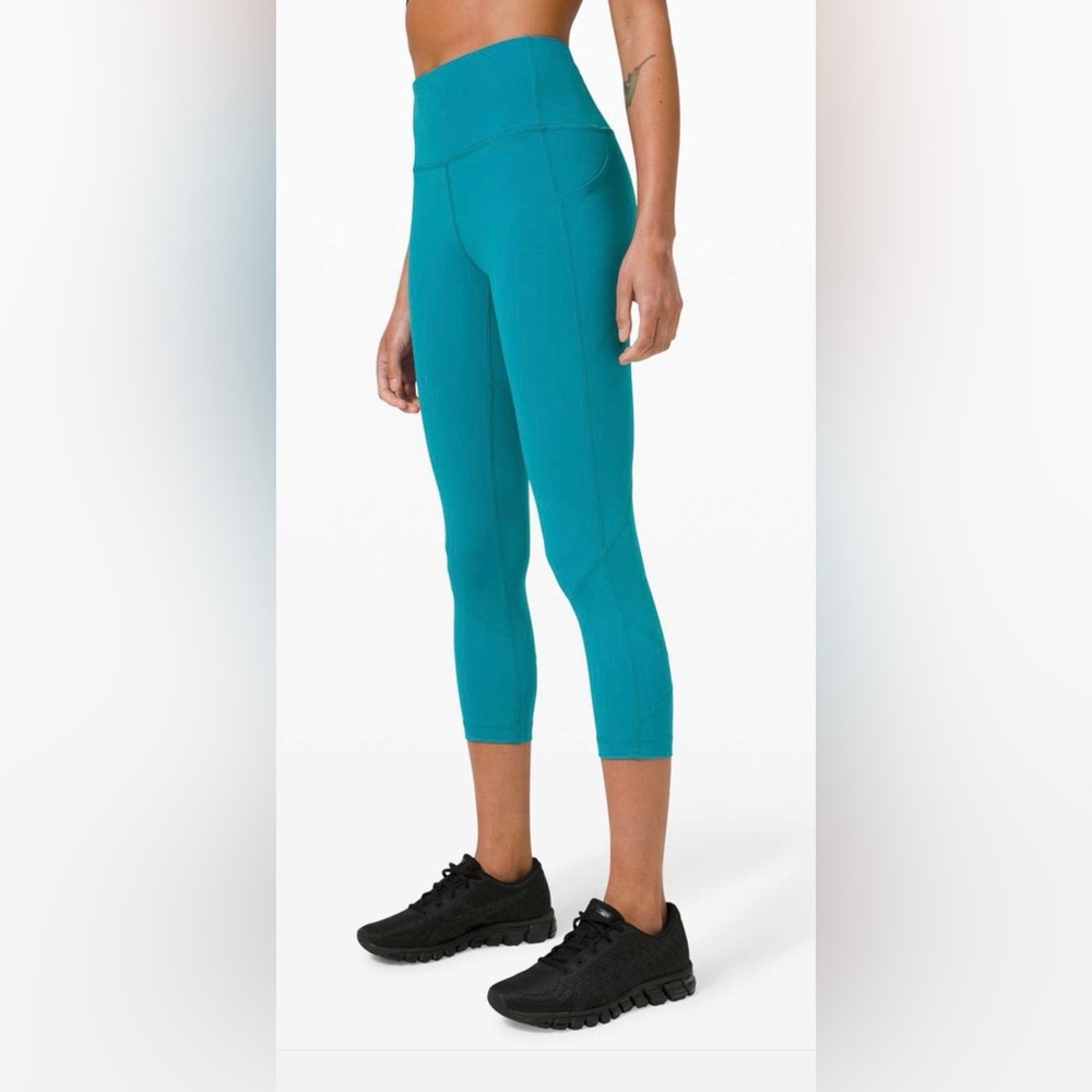 Lululemon Pace Rival High-Rise Crop 22